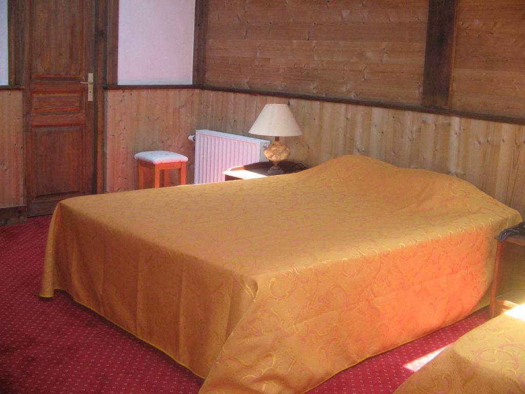 Le Relais De L'Abbaye Hotel Tournus Phòng bức ảnh
